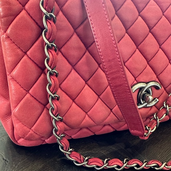 Iridescent Chanel Handbag - Picture 15 of 16